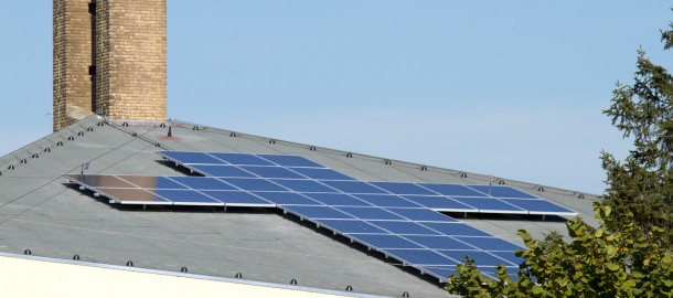 Zonnepanelen_op_kerk
